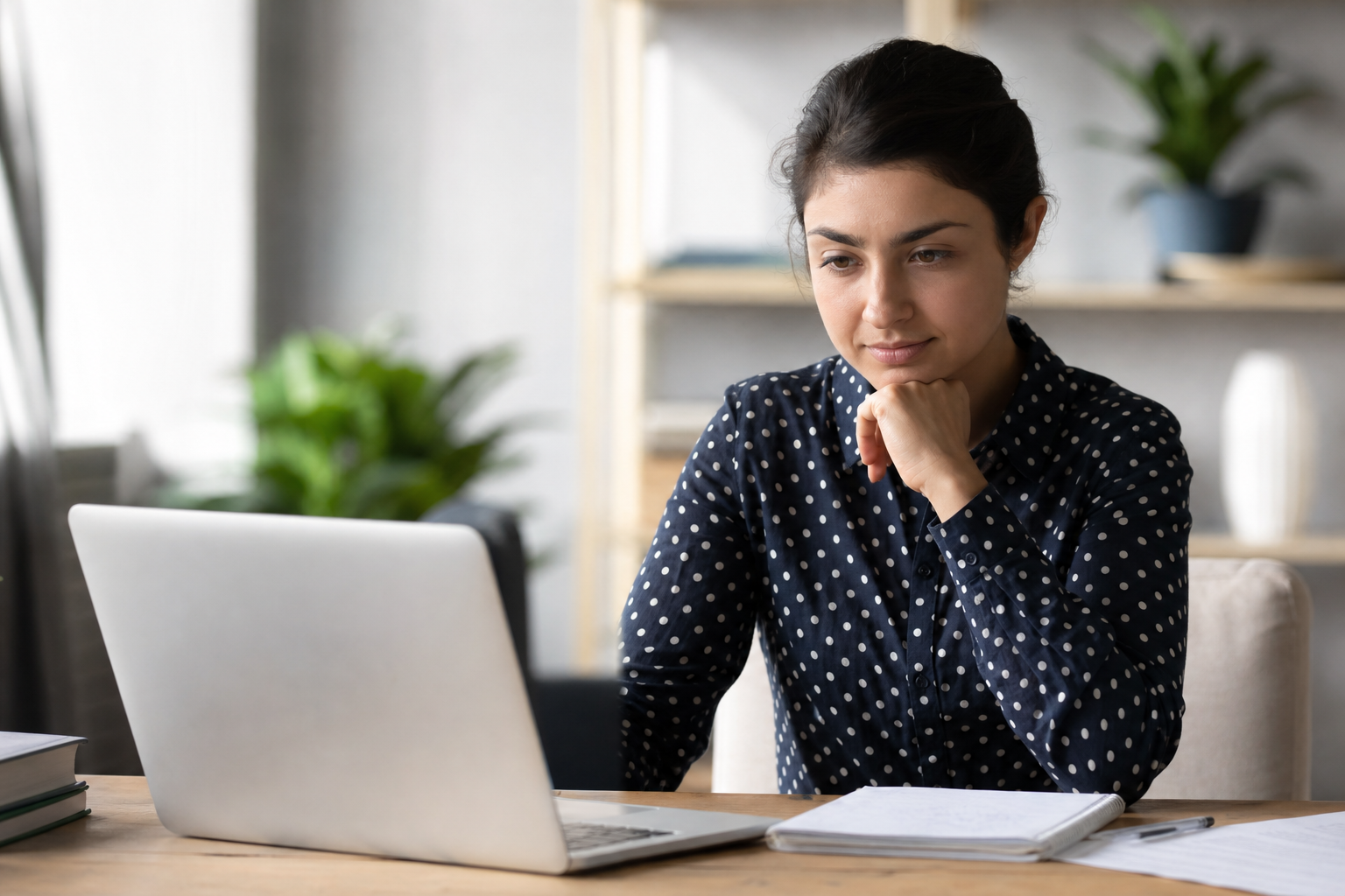 Customer using self-service support resources